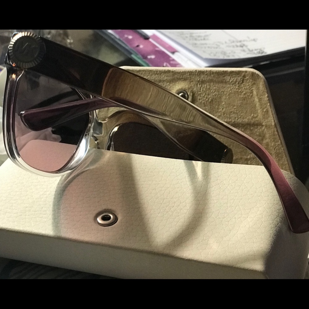 Michael Kors stylish sunglasses - Picture 8 of 8